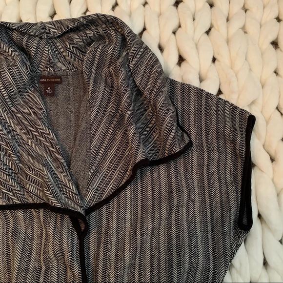 Dana Buchman Black/Grey Wrap Cardigan Extra-Large - Picture 4 of 8